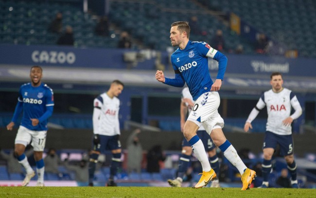 的竞争再度 的竞争再度